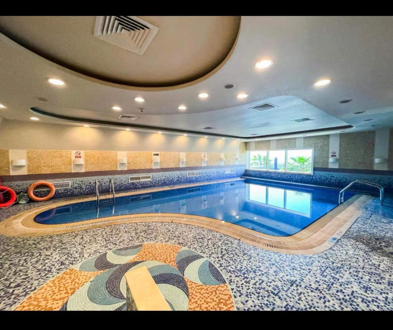 Stunning Seaview Elite Marina Apartment Dubai